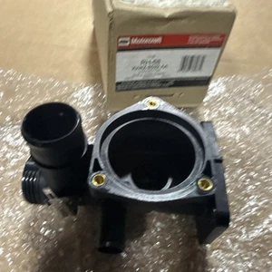 RH-68 Motorcraft Thermostat Housing for Ford Thunderbird Lincoln LS 2000-2002 - Picture 1 of 4