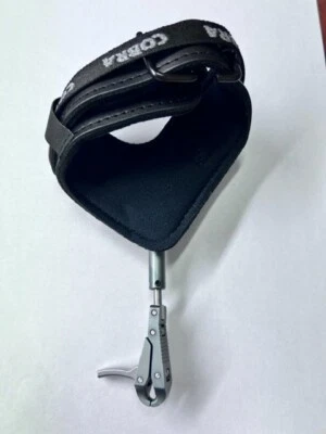 Cobra Archery - Wilderness - Double Caliper/Stainless Triple Joint/A228 Buckle/N - Image 1 of 2