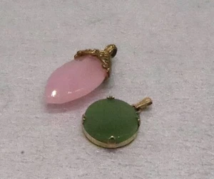 Lot 2 Stone Pendants 1 Rose Pink Quartz & 1 Green Jadeite Gold Tone Settings - Picture 1 of 10