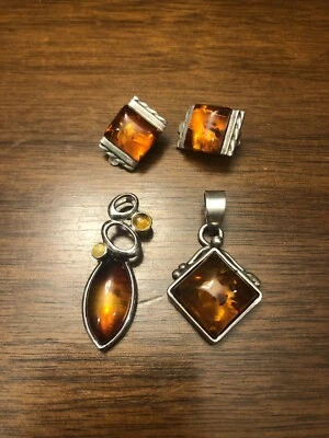 Juego de imitación ámbar y plata de ley 925: 2 colgantes y pendientes de clip  Foto 1 de 4