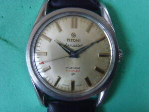 Vintage Swiss TITONI 17J Manual Watch