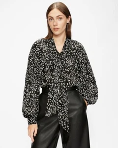 Blusa TED BAKER Gaelle negra con estampado de leopardo manga globo pajarita, talla 2/6 - Imagen 1 de 13