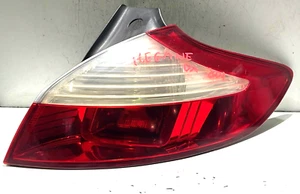 Fanalino Posterior Derecho RENAULT MEGANE, Recambios Usados - Imagen 1 de 3