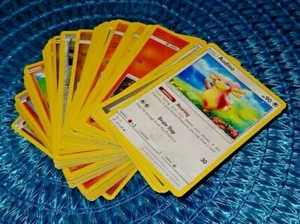 Lot of 100 Pokemon 2017 Cards Bulk Card Lot Trainer Energy Basic etc h - Picture 1 of 2