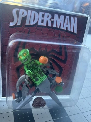 Rare Lego Green Goblin gold eyes helmet Minifigure Hoover board SPIDERMAN NEW - Image 1 of 4