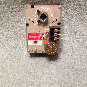  Honeywell ML6161A 2017 Direct Coupled Actuator - Picture 1 of 5