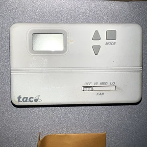 TAC TB-158-2 Digital 3-Wire Floating Stat Dual Output 3 Speed Fan Control - Picture 1 of 2