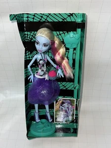 MONSTER HIGH Abbey Bominable SKULL SHORES 2011 Neu Mattel G1 Neu ohne Box - Bild 1 von 22