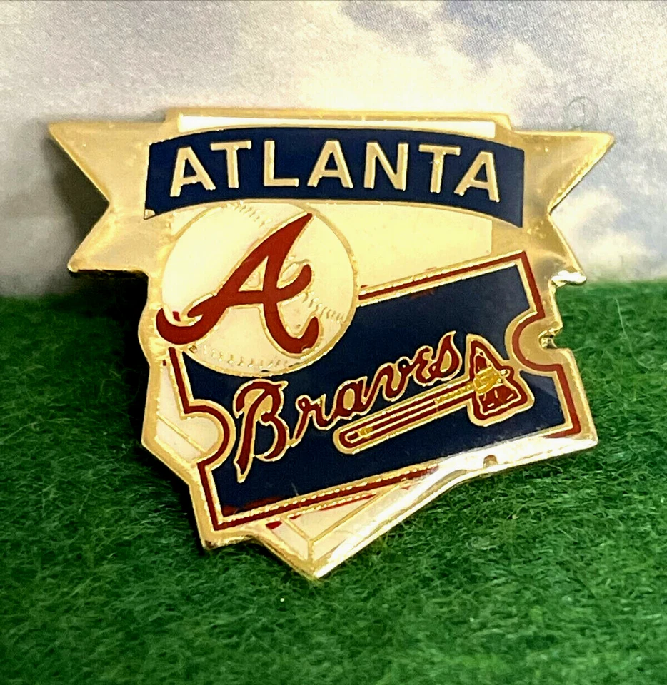 ATLANTA BRAVES PIN VINTAGE TOMAHAWK PIN - Image 1 of 1