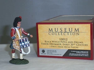 BRITAINS 10012 BLACKWATCH PIPE + DRUM BAND TENOR DRUMMER METAL TOY SOLDIER  - Picture 1 of 1