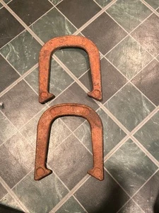 2 Forged Steel Wonder Brand Red Gaming Horse Shoe (Rusted & Worn) Pre-Owned mmm1 - Picture 1 of 9