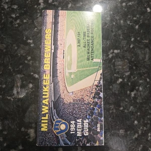 Libro de béisbol 1984 MLB Milwaukee Brewers guía de medios Fingers Molitor Yount - Imagen 1 de 8