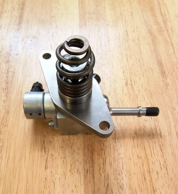 Bomba de combustible de alta presión GDI para GM=GMC, Chevy, Cadillac, Sierra 2014-20 Foto 1 de 4