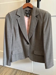 Style & Co Stretch Petite Gray/Pink Blazer with Lining Size 8P - Picture 1 of 8