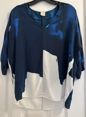 $378 ecru Luxurious 100% Silk Size S Pullover V Neck 3/4 Rounded Cuff Sleeve - image 1 of 4