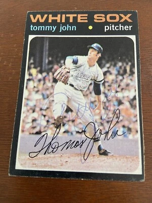 1971 TOPPS VINTAGE CARD SIGNED AUTO TOMMY JOHN DODGERS ANGELS WHITE SOX - Image 1 of 2