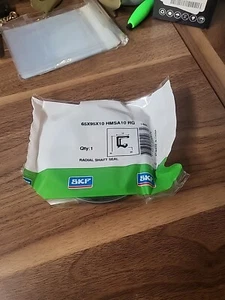 SKF 65x95x10  HMSA10 RG  RADIAL SHAFT SEAL - Picture 1 of 3