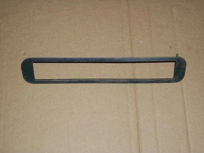 Lincoln Mark VII 1984-1992 bisel de luz de señalización lateral trasera plateado solo bisel izquierdo Foto 1 de 4