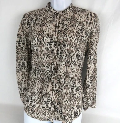 Blusa Top Merona Talla S Mangas Largas Con Botones Estampado Animal Corbata Cintura Frontal Foto 1 de 4
