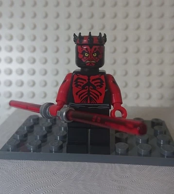 LEGO Star Wars - Clone Wars - Darth Maul con minifigura impresa de brazos rojos (sw0284) Foto 1 de 4