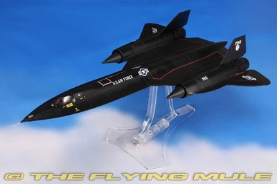 Century Wings 1:72 SR-71A Blackbird USAF Skunk Works - Image 1 of 4