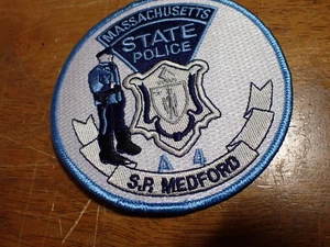 POLICÍA ESTATAL DE MASSACHUSETTS A 4 SP MEDFORD MASS TROOPER - Imagen 1 de 2