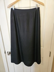 Falda midi forrada negra 100 % seda Ann Taylor, cremallera lateral, talla 6 - Imagen 1 de 6