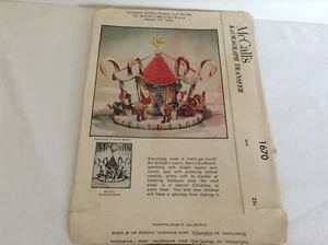 Patrón e instrucciones de transferencia vintage de McCall's tiovivo de Navidad ©1951 - Imagen 1 de 3