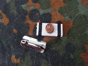 (S1-181) Schützenschnur Bundeswehr bronze Ordensspange Bandspange mit Halter - Picture 1 of 1
