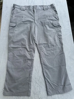 Pantalones tácticos Stryke 5.11 para hombre 40x30 gris Ripstop carga utilitario militar Foto 1 de 4