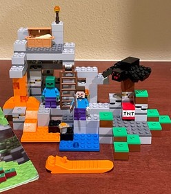 LEGO Minecraft: The Cave (21113) Used No Box Comes with LEGOs and Manual 