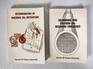 2 Rare Oil Recovery Books-Secondary And Tertiary Oil Recovery Process Saturation - Foto 1 di 7