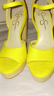 JESSICA SIMPSON Nuevo Talla 10 Color Gamuza Amarillo Mostaza. Foto 1 de 4