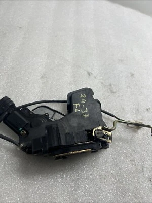 Toyota Camry CE 1999 actuador de bloqueo de pestillo de puerta delantera izquierda OEM Foto 1 de 4