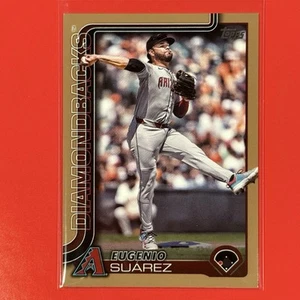 2025 Topps Serie 1 #328 Eugenio Suarez Oro Paralelo #/2025 - Imagen 1 de 2