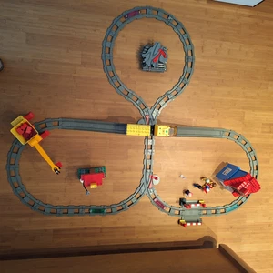 Lego Duplo Eisenbahn gigantische große Sammlung mit elektrischer Lok, Gebäuden - Bild 1 von 24
