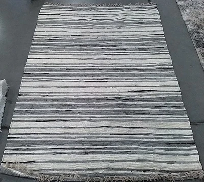 IVORY / GREY 4'-0" x 6'-0" Flaw in Rug, Reduced Price 1172781796 RAR126A-4 - Image 1 of 3