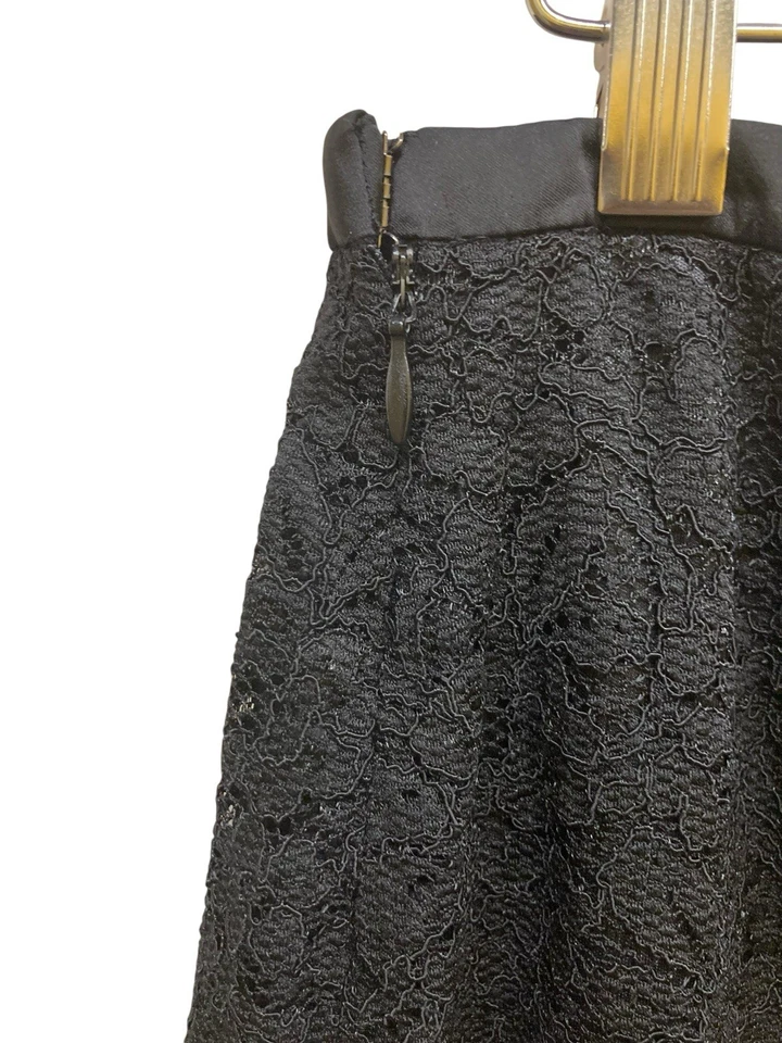 Nine & Co. Falda Talla 6 Negra Encaje Floral Forrada a Lápiz Foto 1 de 4