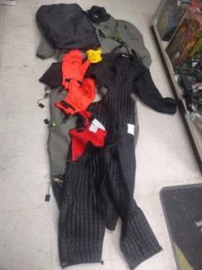 Mustang Survival Tactical Trockentauchanzug MSF300VGB Größe LARGE NICHT GETESTET *WIE BESEHEN* - Bild 1 von 14