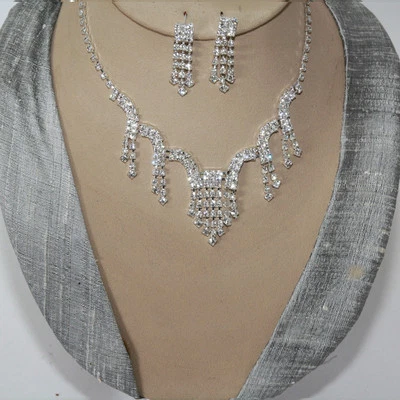 Set Gioielli Collier Orecchini Cristalli Strass Sposa Collana Argento 56 - Immagine 1 di 3