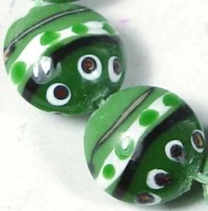 16mm Lampwork Handmade Glass Green Lentil Beads (8) - Picture 1 of 2