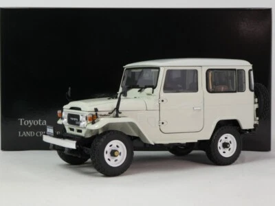 Kyosho Toyota Land Cruiser 40 Van white 1980 1/18 08971W - Immagine 1 di 4