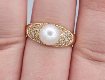 Anillo para mujer de oro amarillo de 14 quilates con perlas blancas de 8 mm pavé de diamantes talla 9,5 Foto 1 de 4