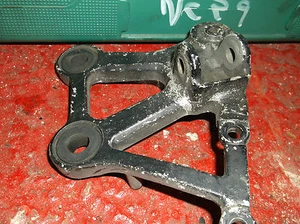 HONDA CBR1000 FH R/H FRONT FOOTREST HANGER , READ THE DESCRIPTION - Picture 1 of 1