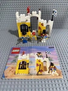 LEGO Pirates: Broadside's Brig (6259) With Instructions - Picture 1 of 3