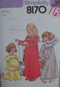 VTG 70s Simplicity 8170 Little Girls 3-4 Pajamas Nightgown & Robe Pattern - Picture 1 of 2
