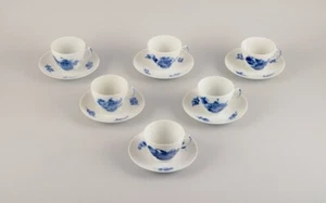 Royal Copenhagen, Blue Flower Braided. Six porcelain coffee cups with saucers - Picture 1 of 6