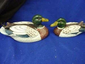 SET OF 2 WOODEN CARVED AND PAINTED MALLARD DUCK DECOYS COLLECTIBLE - Picture 1 of 16