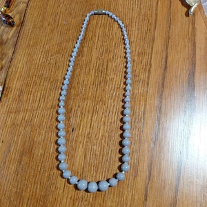 Lavender mauve beaded necklace vintage - Picture 1 of 4