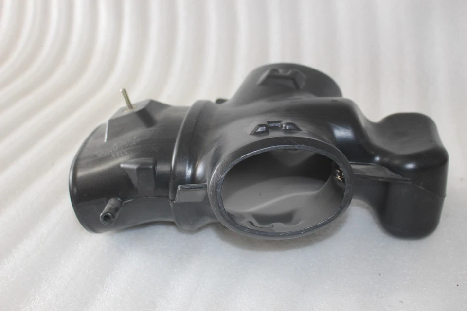 5037295AB NEW OEM 2003-2006 DODGE VIPER SRT-10 CLEAN AIR TUBE 5037295AB - Image 1 of 2